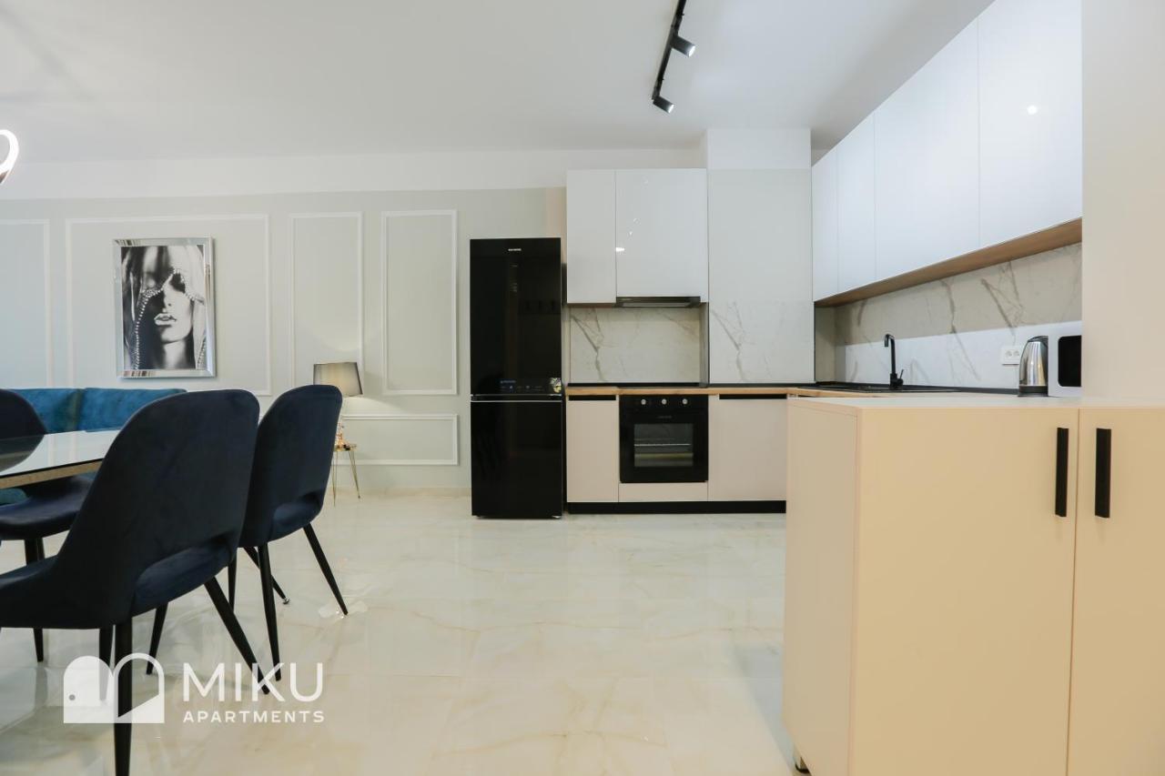 Miku Apartment - Vibrant 1Bd Apartment At Olympic Residence Tirana Buitenkant foto