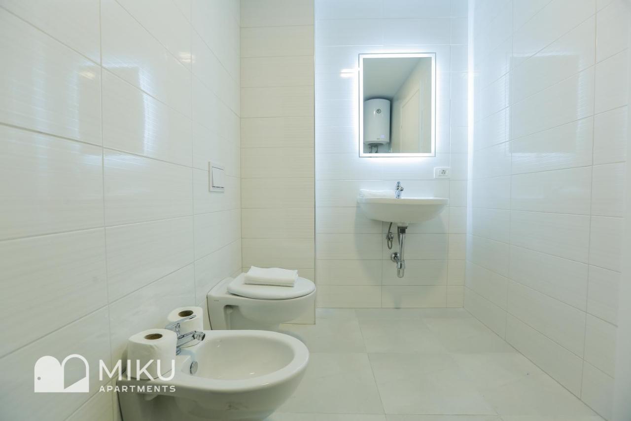 Miku Apartment - Vibrant 1Bd Apartment At Olympic Residence Tirana Buitenkant foto
